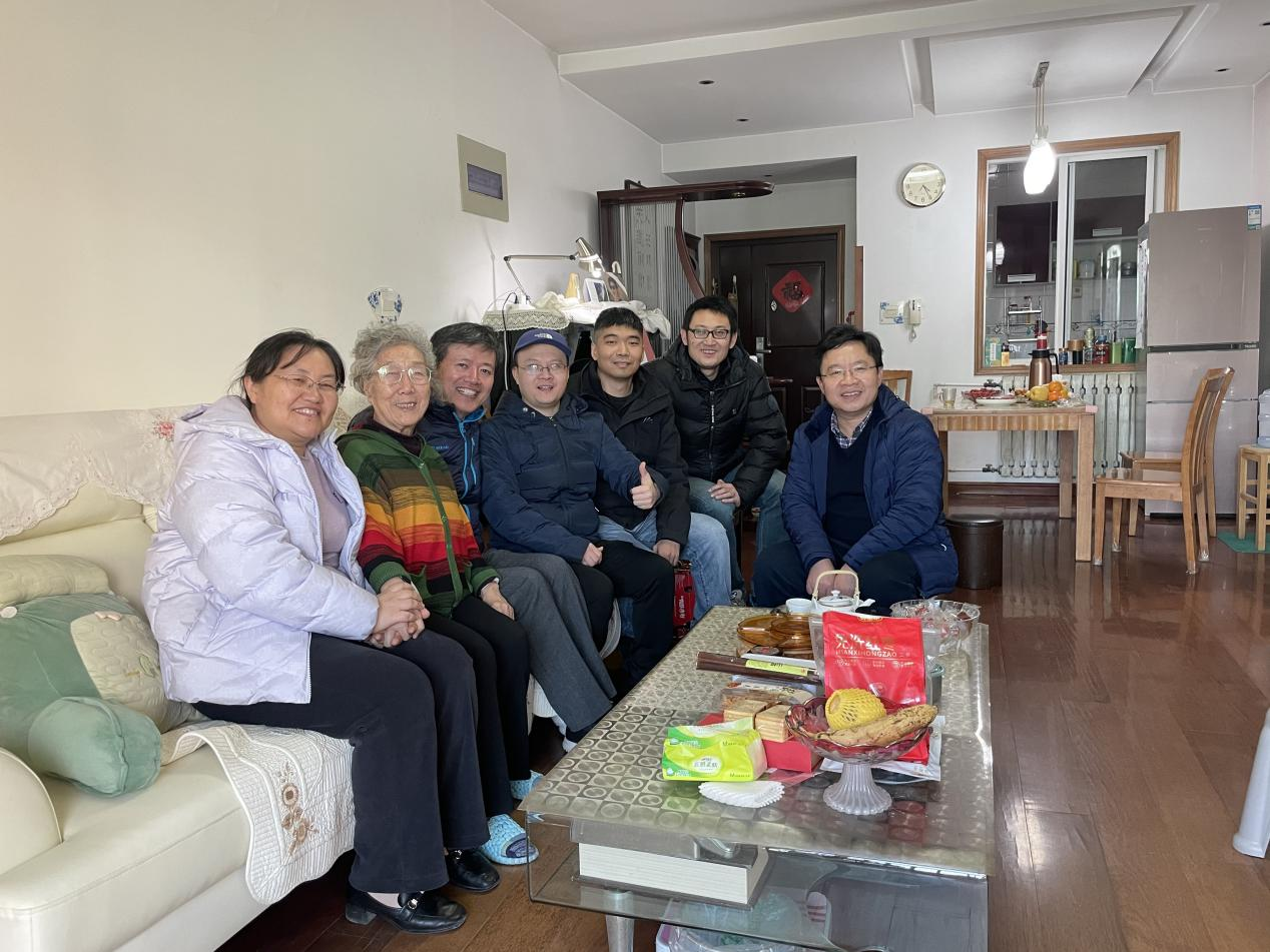 万象城awc官网登录入口医学免疫学系党支部开展春节前走访慰问活动